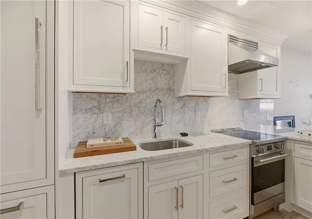 3rd image of 10 Brown & Howard #103, Newport, RI 02840 | MLS# 1418942