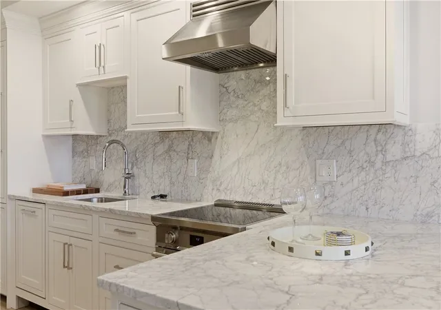 5th image of 10 Brown & Howard #103, Newport, RI 02840 | MLS# 1418942