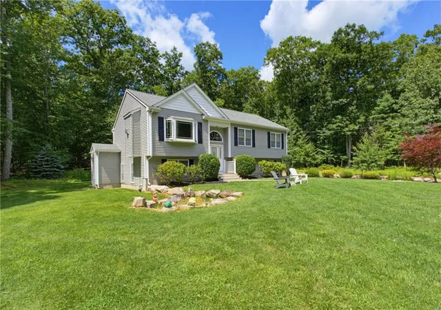 Photo 4 of Single family home for sale at 102 Bramble Bush Rd, Coventry, RI 02816 | MLS# 1419135 | Listing updated on 2026-08-27