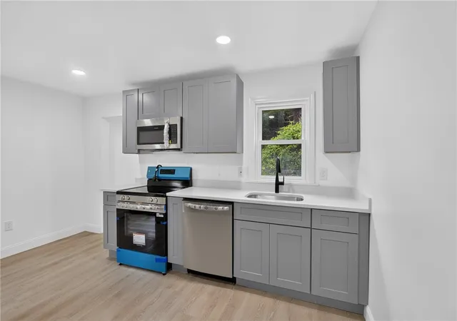 Photo 3 of Single family home for sale at 5 Lees Ln, Chepachet, RI 02814 | MLS# 1419143 | Listing updated on 2026-07-28