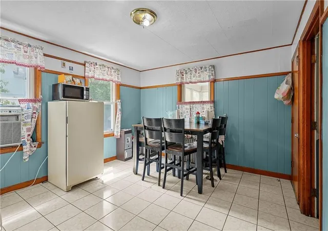 Photo 4 of Single family home for sale at 44 Winthrop Ave, Providence, RI 02908 | MLS# 1419146 | Listing updated on 2026-07-28