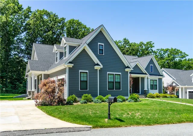 49th image of 9 Cardinal Hill Ln, Smithfield, RI 02917 | MLS# 1419145