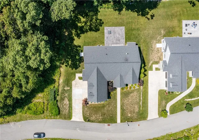 5th image of 9 Cardinal Hill Ln, Smithfield, RI 02917 | MLS# 1419145
