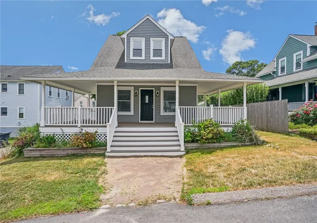 2nd image of 34 Chapin Ave, Warwick, RI 02889 | MLS# 1418926