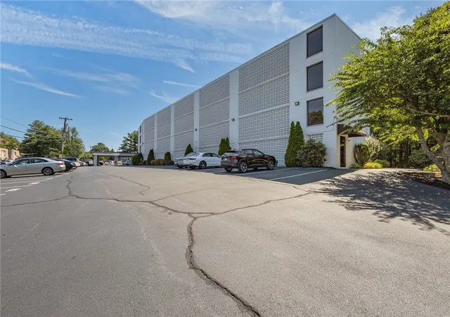 3rd image of 143 Hoffman Ave #208, Cranston, RI 02920 | MLS# 1418873