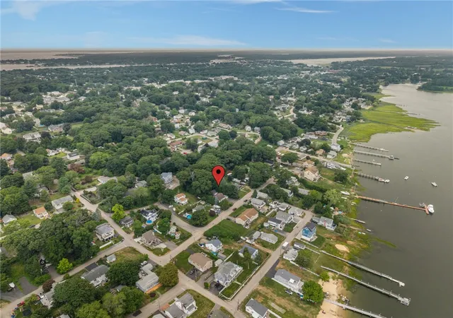 4th image of 11 Pawtucket Ave, Bristol, RI 02809 | MLS# 1419163