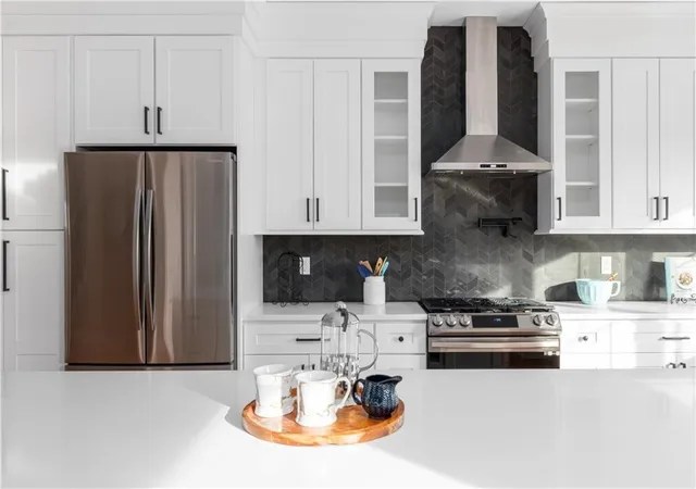 5th image of 15 Dawsons Cir, South Kingstown, RI 02879 | MLS# 1419191