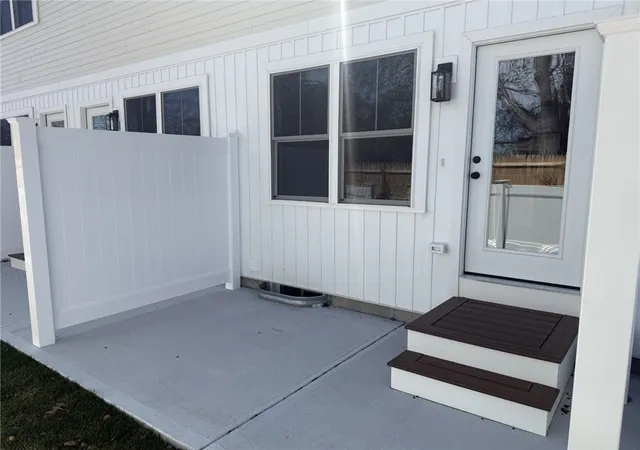 31st image of 2907 Post Rd #1, Warwick, RI 02886 | MLS# 1419192