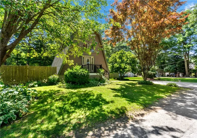 2nd image of 10 Partridge Dr, Exeter, RI 02822 | MLS# 1419215