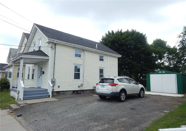 4th image of 52 Hillwood St, Cranston, RI 02920 | MLS# 1419213