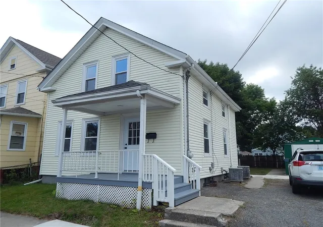 5th image of 52 Hillwood St, Cranston, RI 02920 | MLS# 1419213