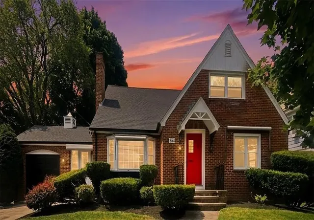 3rd image of 254 Mount Pleasant Ave, Providence, RI 02908 | MLS# 1419186