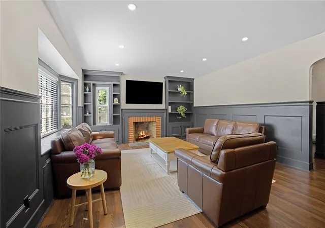 4th image of 254 Mount Pleasant Ave, Providence, RI 02908 | MLS# 1419186