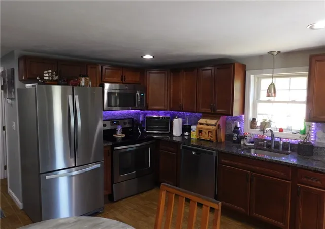 4th image of 8 Kingstown Rd, Richmond, RI 02898 | MLS# 1419263