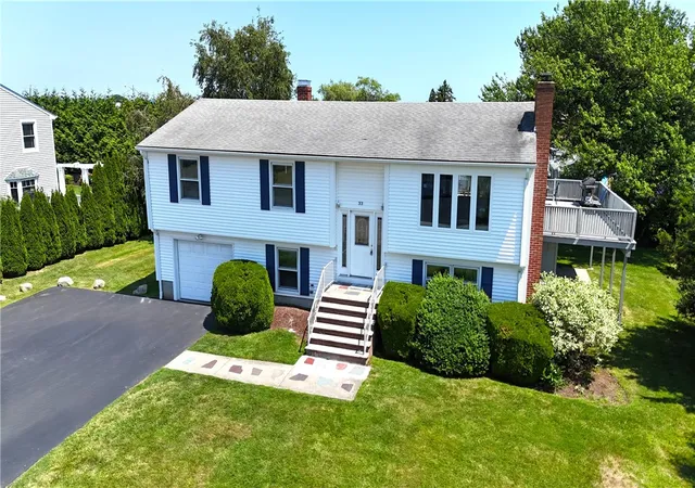 Photo 1 of Single family home for sale at 33 Glendale Rd, Narragansett, RI 02882 | MLS# 1419278 | Listing updated on 2026-08-09