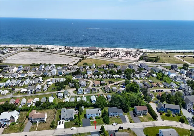 3rd image of 33 Glendale Rd, Narragansett, RI 02882 | MLS# 1419278