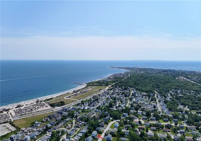 5th image of 33 Glendale Rd, Narragansett, RI 02882 | MLS# 1419278