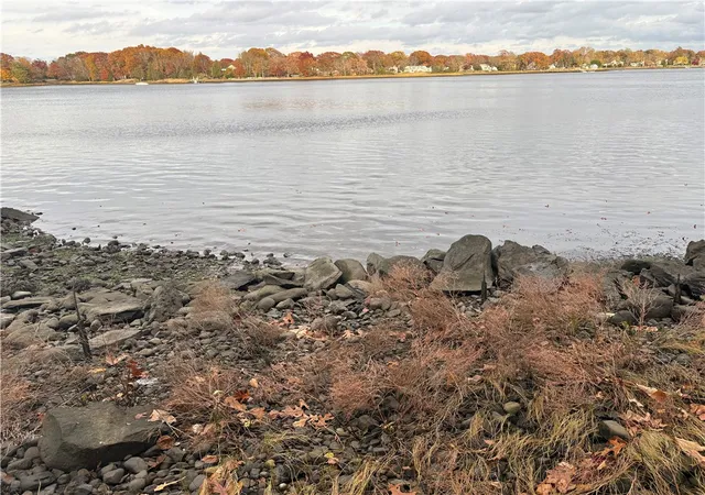 2nd image of 351 County Rd, Barrington, RI 02806 | MLS# 1419317