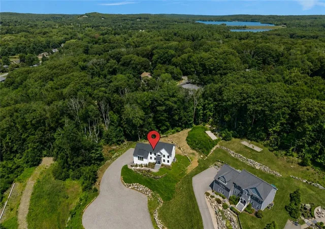4th image of 15 Tuscan Ct, Cumberland, RI 02864 | MLS# 1418913