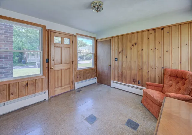 4th image of 26 Central Ave, Warren, RI 02885 | MLS# 1419000