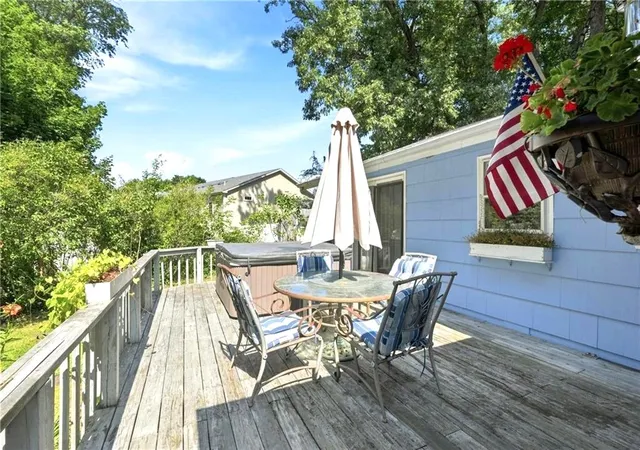 2nd image of 100 Granite St, Warwick, RI 02886 | MLS# 1418813