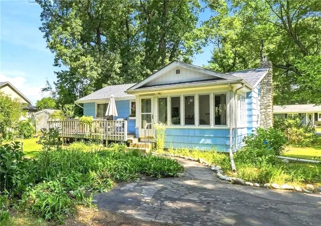 41st image of 100 Granite St, Warwick, RI 02886 | MLS# 1418813