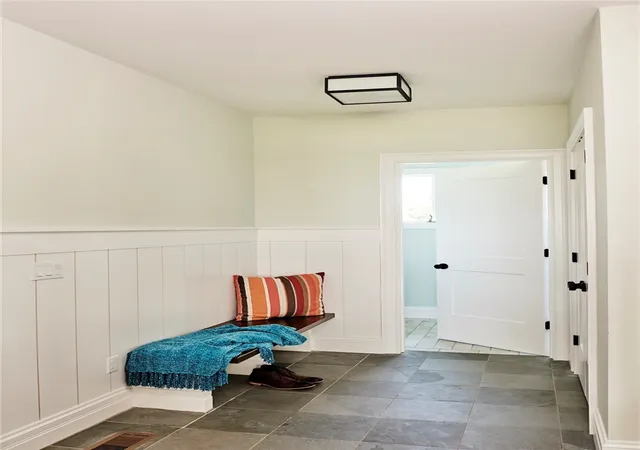 Photo 10 of Single family home for sale at 03 Highland Woods Dr, East Greenwich, RI 02818 | MLS# 1419396 | Listing updated on 2026-08-10