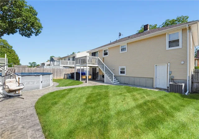 30th image of 33 Scott Dr, East Providence, RI 02915 | MLS# 1418901