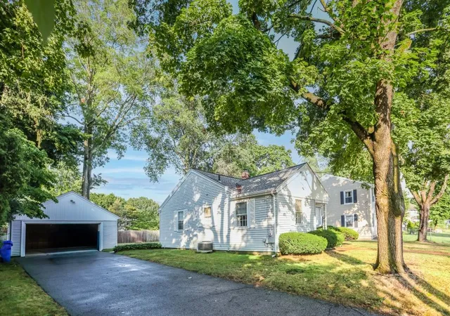 Photo 3 of Single family home for sale at 29 Edward Ave, Rumford, RI 02916 | MLS# 1419361 | Listing updated on 2026-08-01