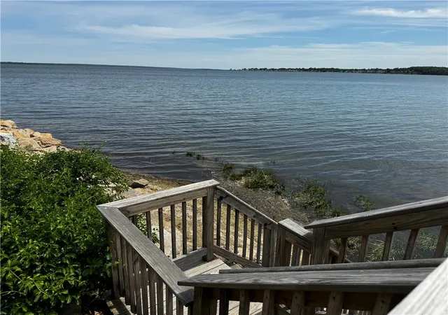 13th image of 16 East Andrew Comstock Ave, Warwick, RI 02886 | MLS# 1419137