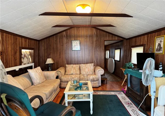 5th image of 16 East Andrew Comstock Ave, Warwick, RI 02886 | MLS# 1419137