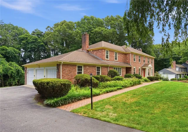 Photo 2 of Single family home for sale at 60 Fox Run, West Warwick, RI 02893 | MLS# 1419373 | Listing updated on 2026-08-17