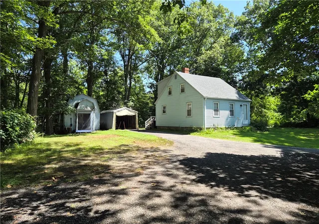 2nd image of 384 Devils Foot Rd, North Kingstown, RI 02852 | MLS# 1419386