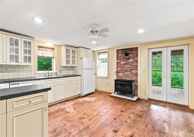 Photo 4 of Single family home for sale at 225 Iron Mine Hl Rd, North Smithfield, RI 02896 | MLS# 1419465 | Listing updated on 2026-08-11