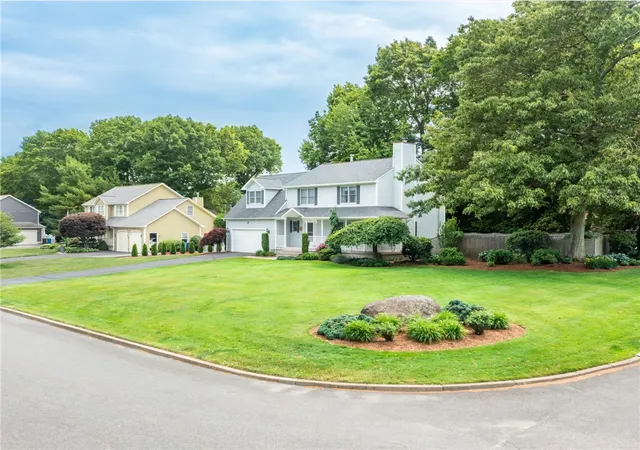 4th image of 63 Derbyshire Dr, Cranston, RI 02921 | MLS# 1419455