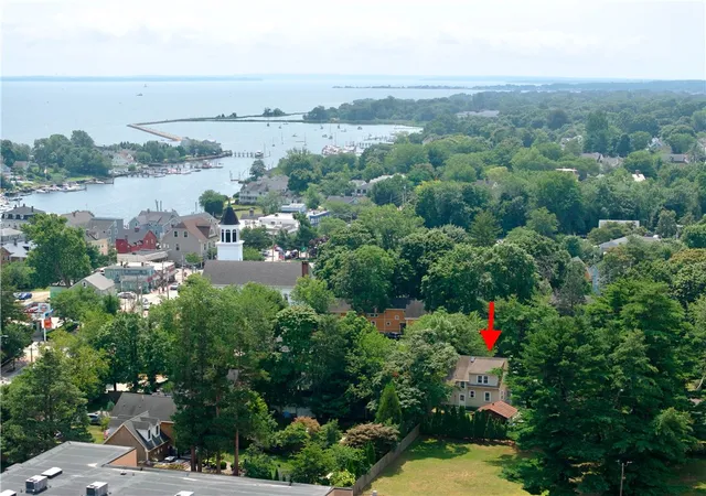 3rd image of 25 Kneeland St, Cranston, RI 02905 | MLS# 1419527