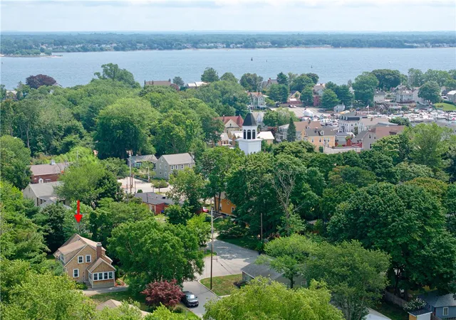 4th image of 25 Kneeland St, Cranston, RI 02905 | MLS# 1419527