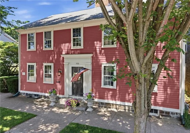 Photo 2 of Single family home for sale at 152 Main St, North Kingstown, RI 02852 | MLS# 1419401 | Listing updated on 2026-08-12