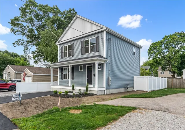Photo 2 of Single family home for sale at 10 Fyffe Ave, Cranston, RI 02920 | MLS# 1419554 | Listing updated on 2026-08-01