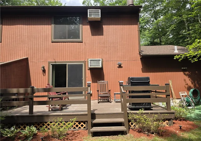 2nd image of 21 Pheasant Run #A, Smithfield, RI 02917 | MLS# 1417948
