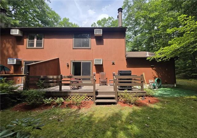 3rd image of 21 Pheasant Run #A, Smithfield, RI 02917 | MLS# 1417948