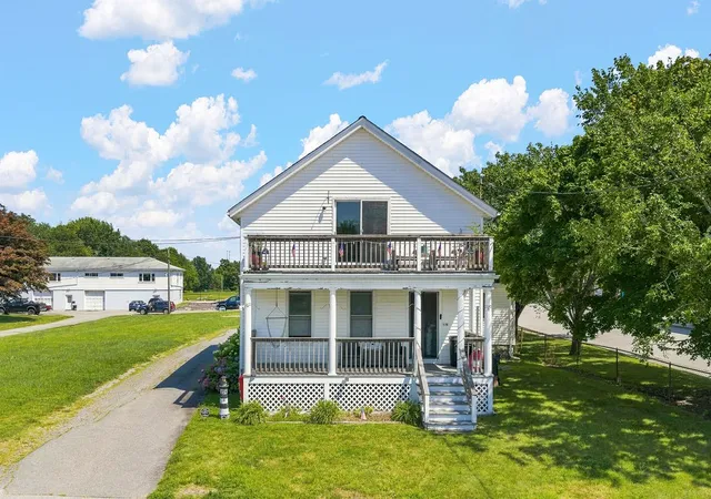 1st image of 228 Main Rd, Tiverton, RI 02878 | MLS# 1419331