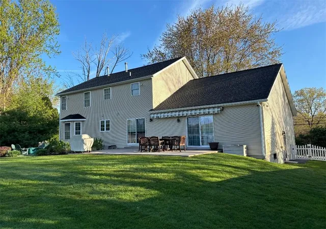 2nd image of 190 Hope Rd, Cranston, RI 02921 | MLS# 1419648