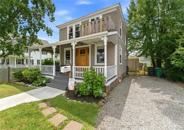 Photo 3 of Sale Pending at 123 Bellman Ave, Warwick, RI 02889 | MLS# 1419221 | Listing updated on 2026-08-18