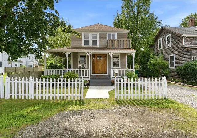 Photo 3 of Sale Pending at 123 Bellman Ave, Warwick, RI 02889 | MLS# 1419221 | Listing updated on 2026-08-18