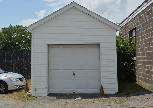 3rd image of 1166 North Main St, Providence, RI 02904 | MLS# 1419781