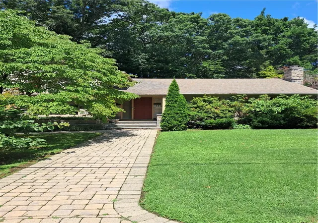 16th image of 105 Summit Dr, Cranston, RI 02920 | MLS# 1419800