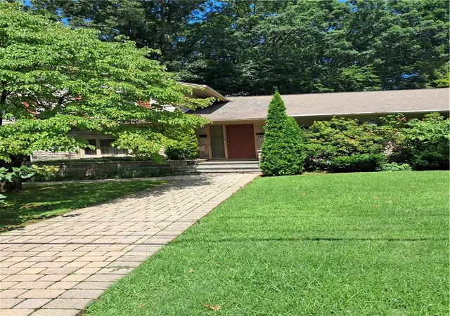 1st image of 105 Summit Dr, Cranston, RI 02920 | MLS# 1419800
