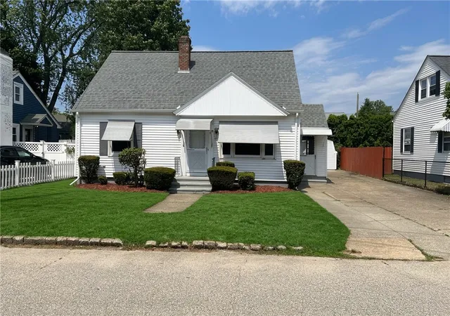 2nd image of 181 Fiat Ave, Cranston, RI 02910 | MLS# 1419827