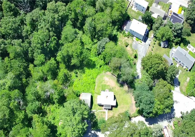21st image of 21 Narragansett Rd, Cumberland, RI 02864 | MLS# 1419823